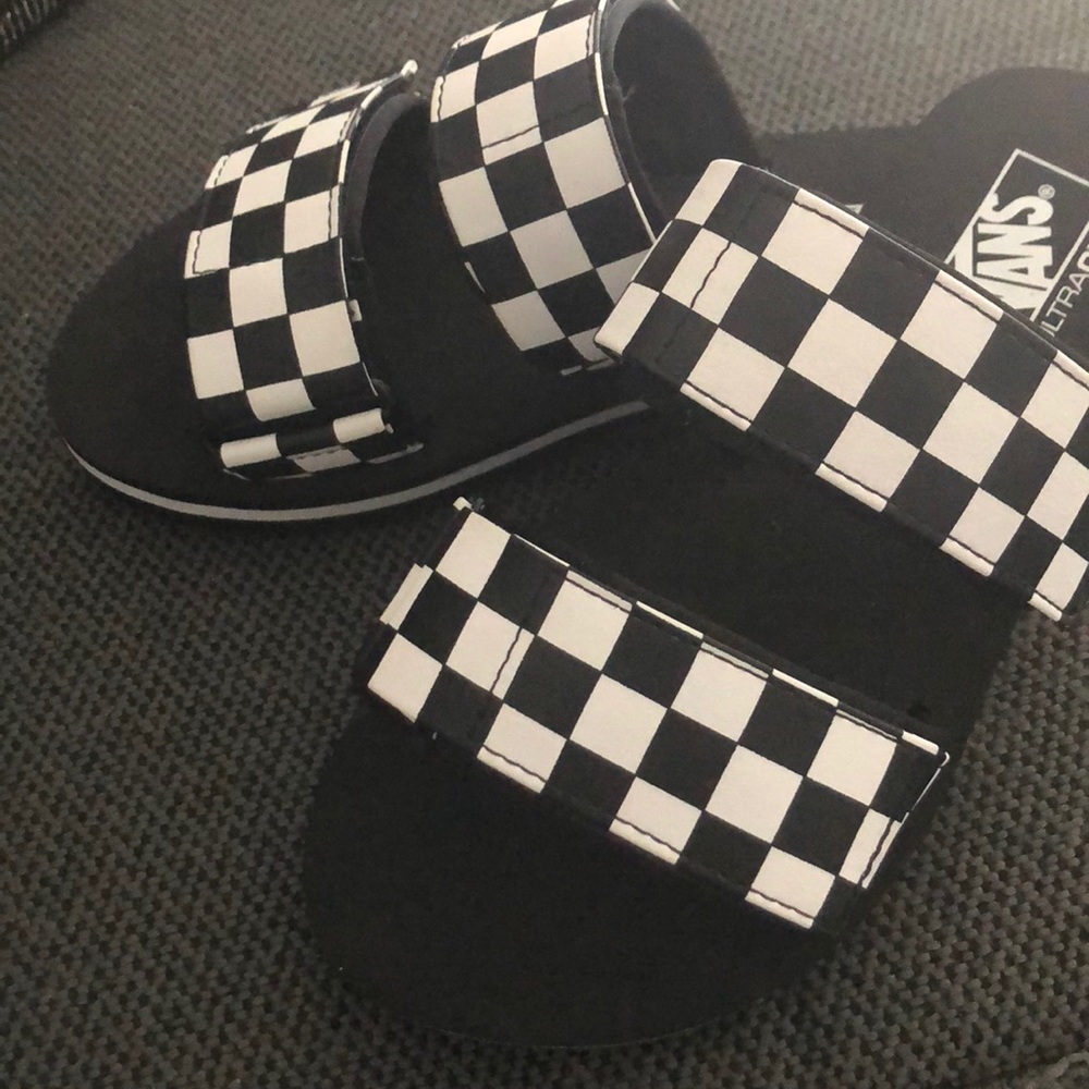 Vans slides